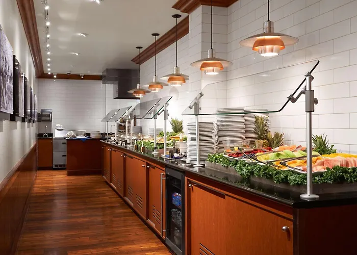 3 star hotel: Doubletree By Hilton Hotel Dallas - Love Field
