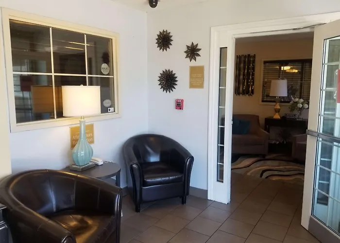 Sonesta Simply Suites Dallas Galleria