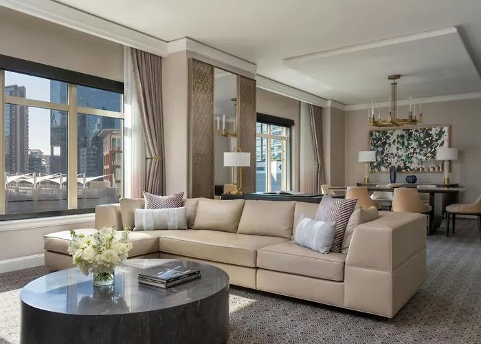 Hotel with Tennis: The Ritz-Carlton, Dallas